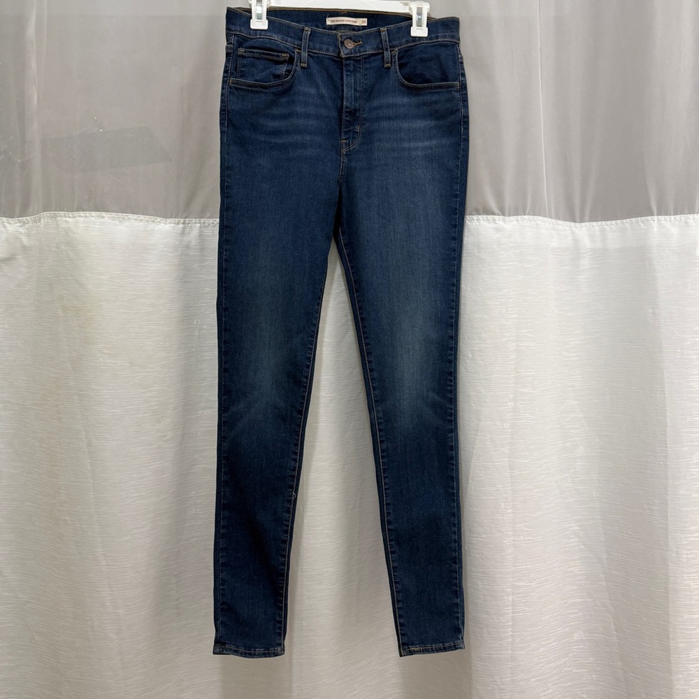 Levi’s Women’s 720 High Rise Super Skinny Blue Jeans Size 30 Medium Wash